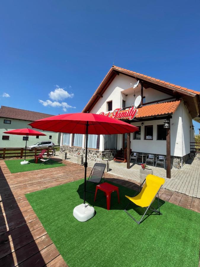 Red Family Apartments Păltiniş Exterior foto